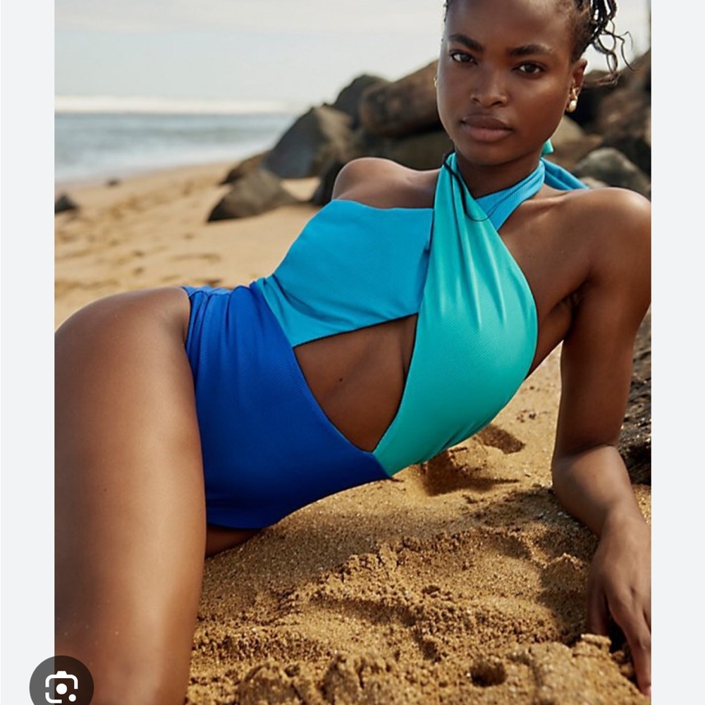 new BEACH RIOT jessica ribbed one piece swimsuit Caribbean Sea 
L large